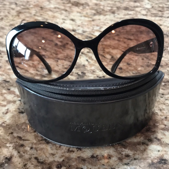 Alexander McQueen Accessories - Alexander McQueen sunglasses.